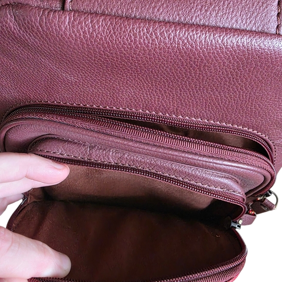 Myra Bag Leather Sling Bag With Steer And Sunflowers! Absolutely Beautiful! - Picture 6 of 9